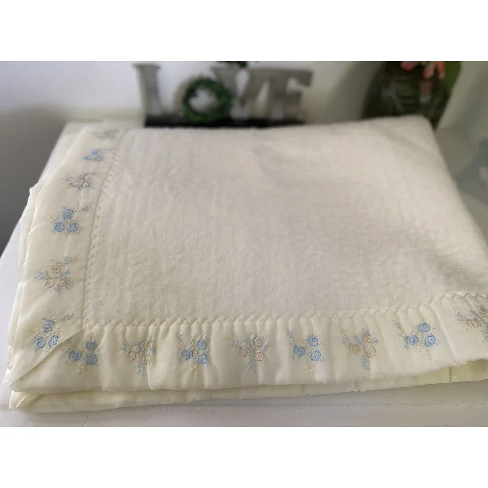 Vintage North Star Acrylic Chatham Baby Blanket Satin‎ Binding Pale Yellow 36x50